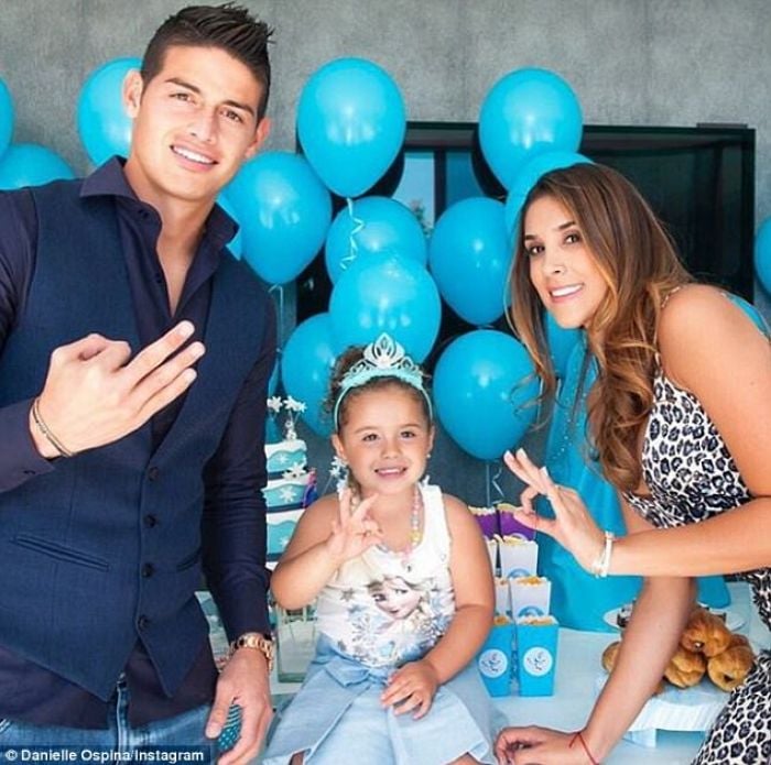Media: James Rodriguez splits from wife because of Russian model   Sport - All about sports