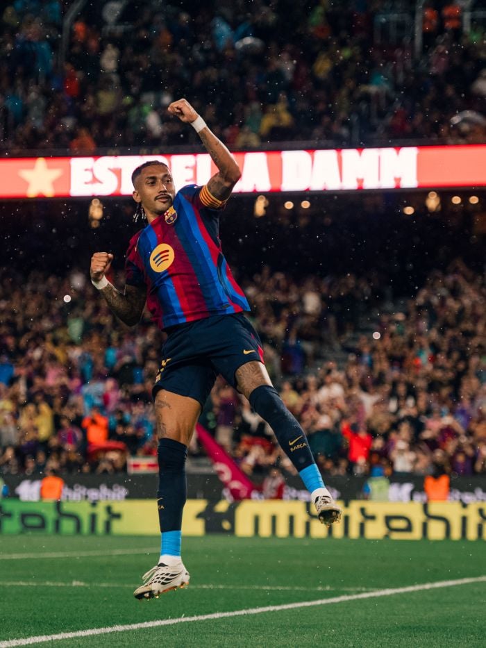 Barcelona thrash Racing, hat trick for Raphinha
