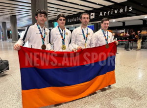 Աշխարհի չեմպիոններ Արթուր Դավթյանն ու Համլետ Մանուկյանն ամփոփուն են ԱԱ-ն՝ ուղիղ